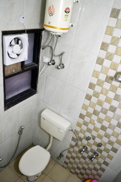 Yatri Guest House New Delhi Ngoại thất bức ảnh