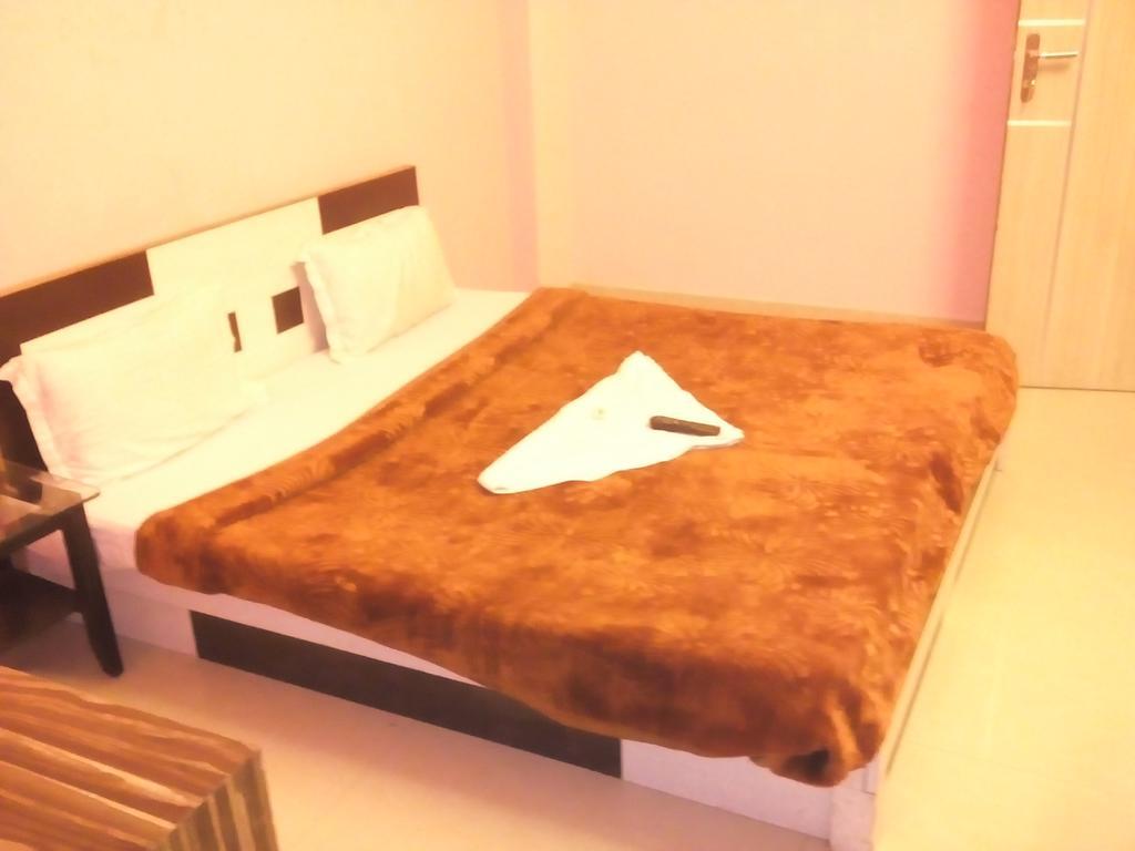 Yatri Guest House New Delhi Ngoại thất bức ảnh